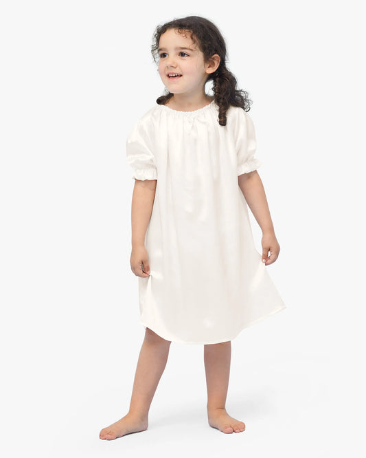 Chemise de nuit classique en soie pour enfants